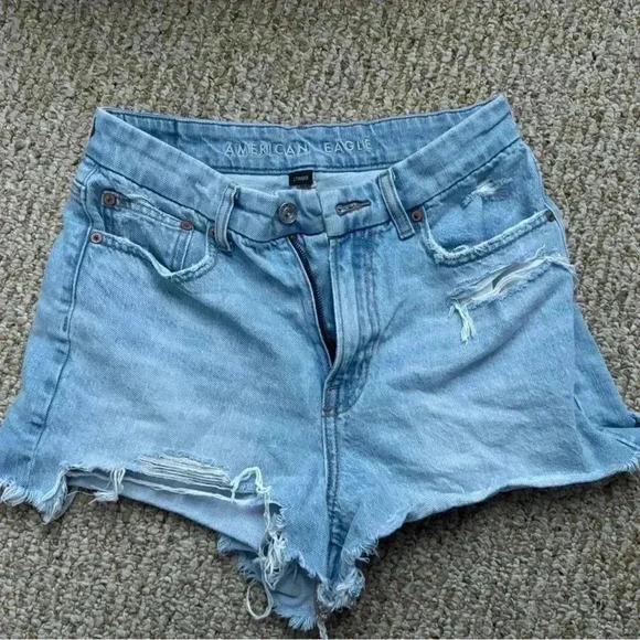 Curvy 90s boyfriend shorts - Picture 1 of 3